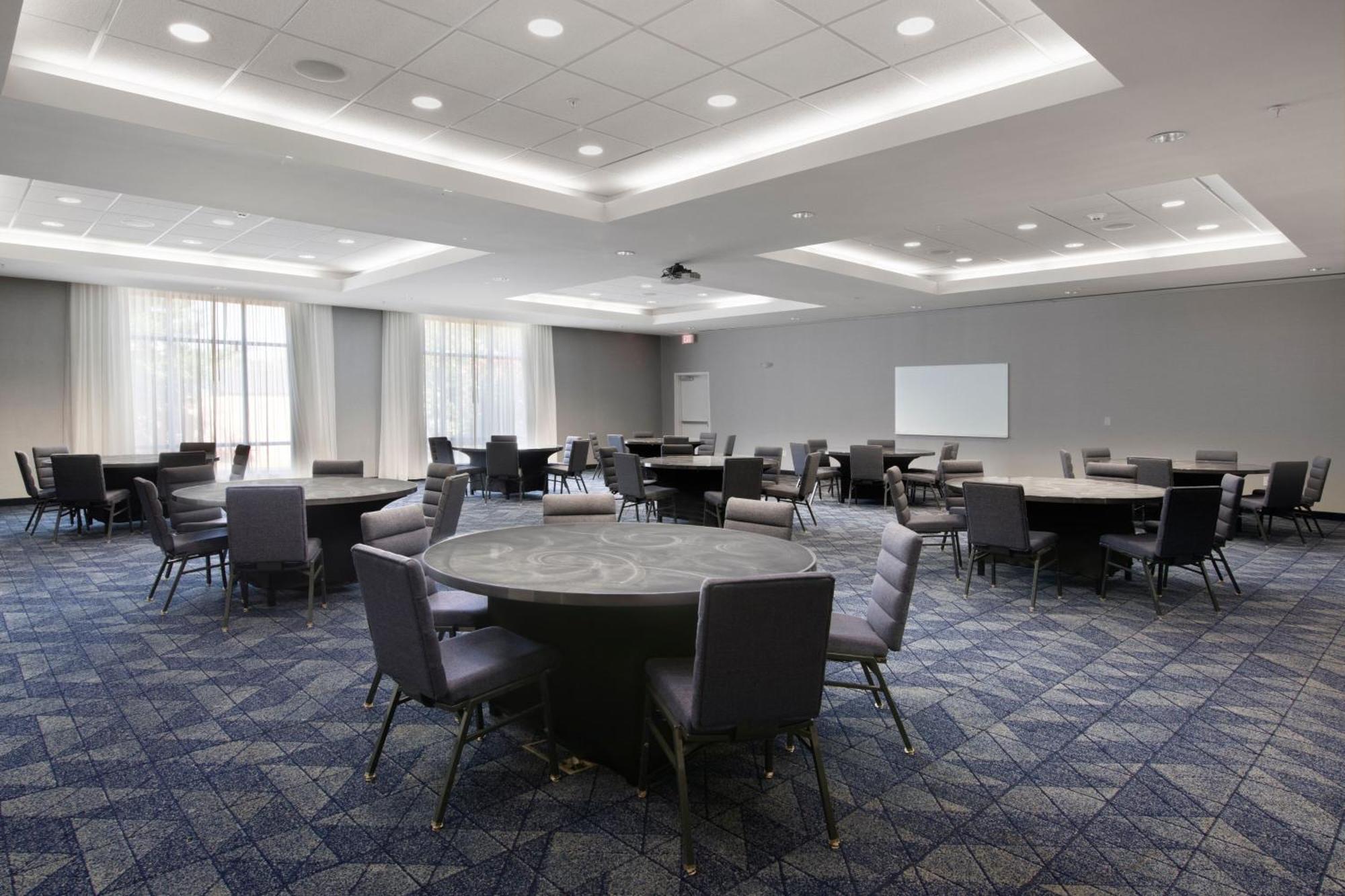 Courtyard By Marriott Lubbock Downtown/University Area Εξωτερικό φωτογραφία